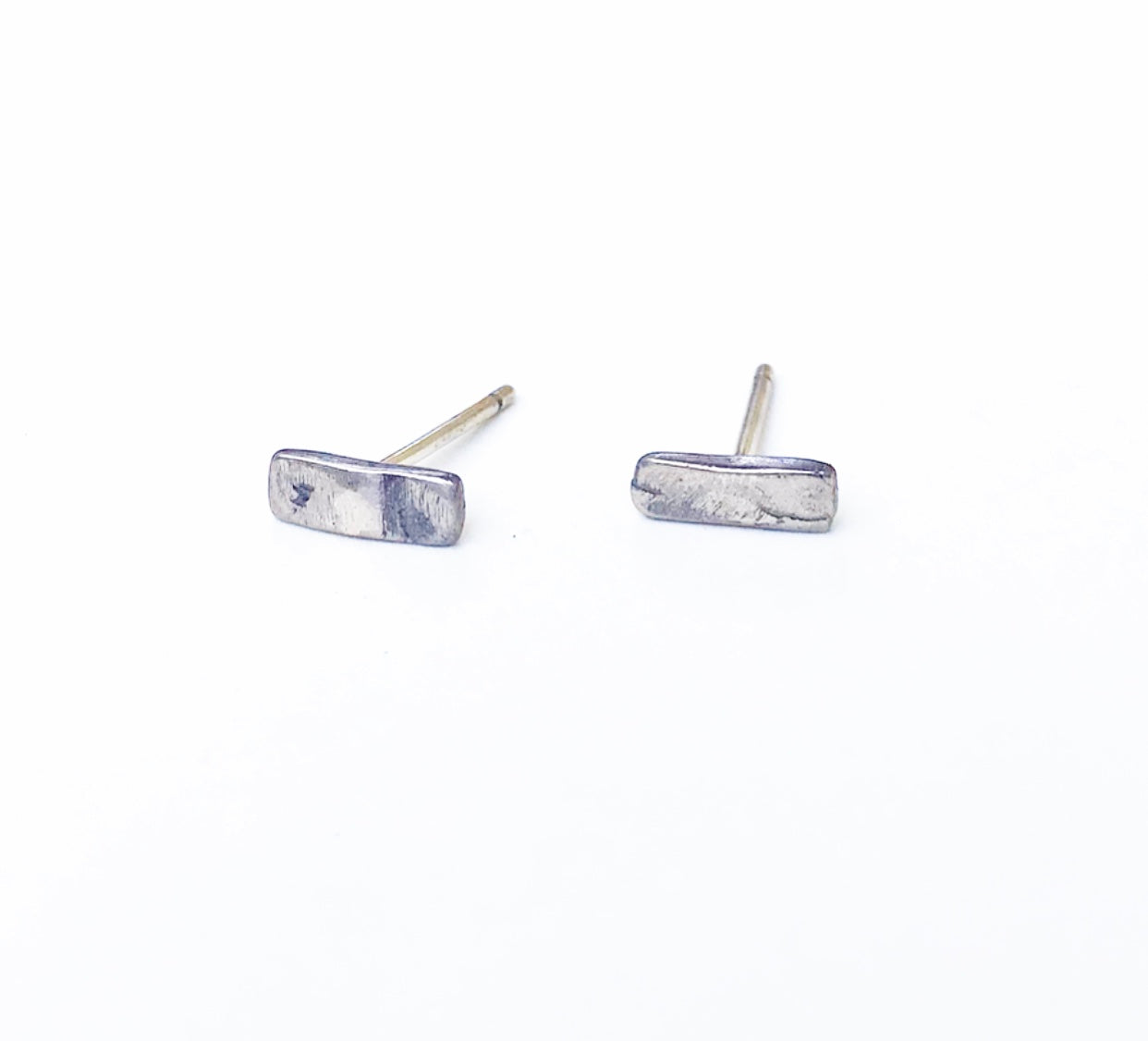 The Itty Bar Studs