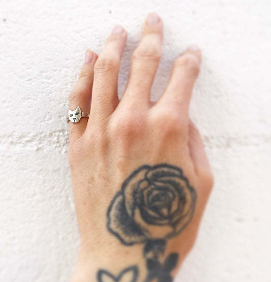 The Itty Kitty Ring