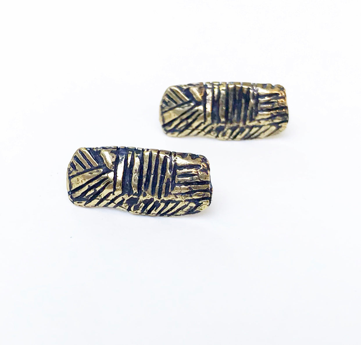 The Faceted Studs