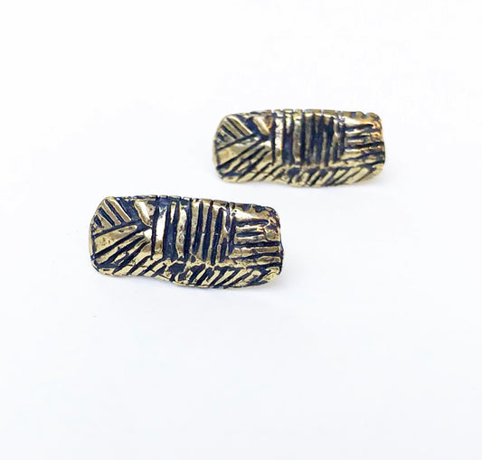 The Faceted Studs
