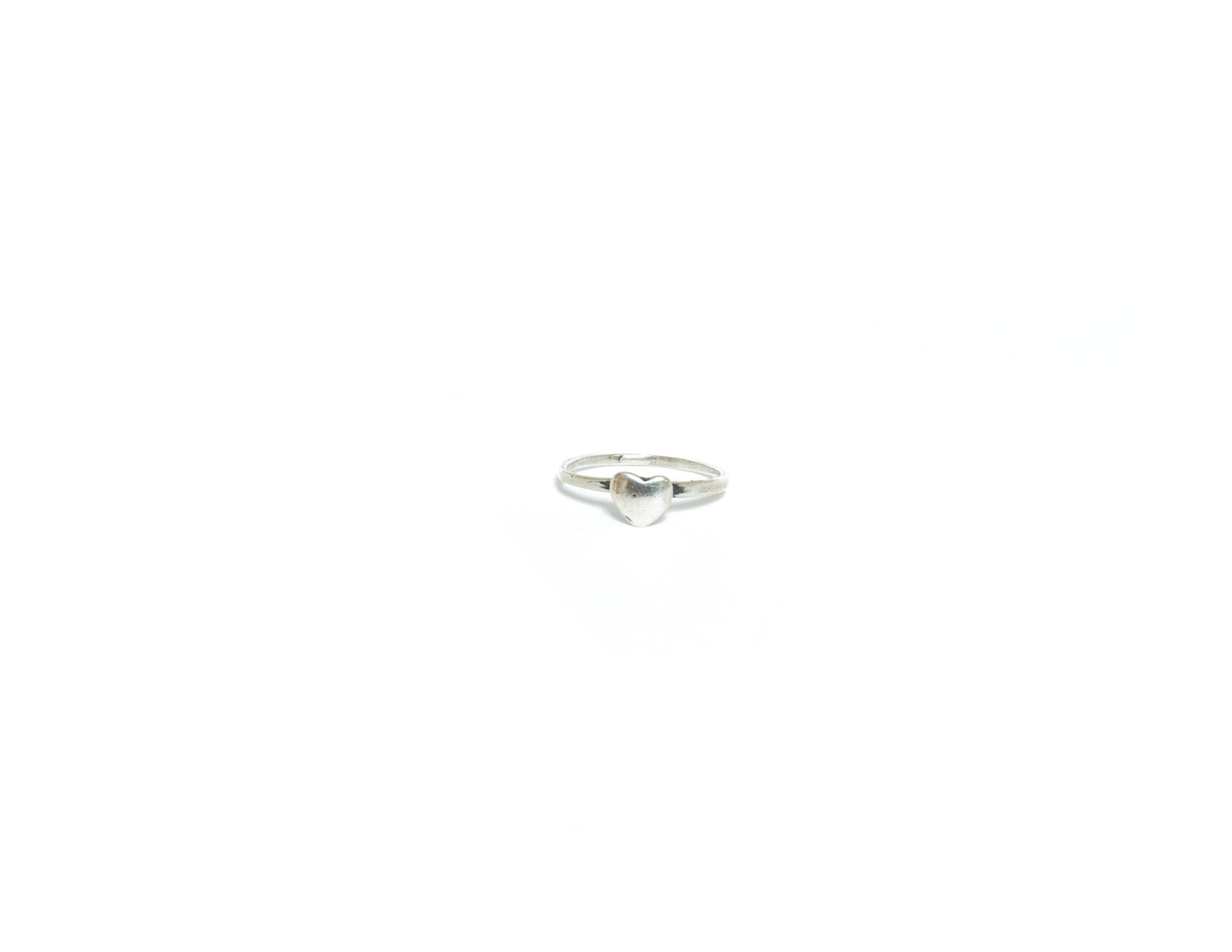 The Itty Heart Ring